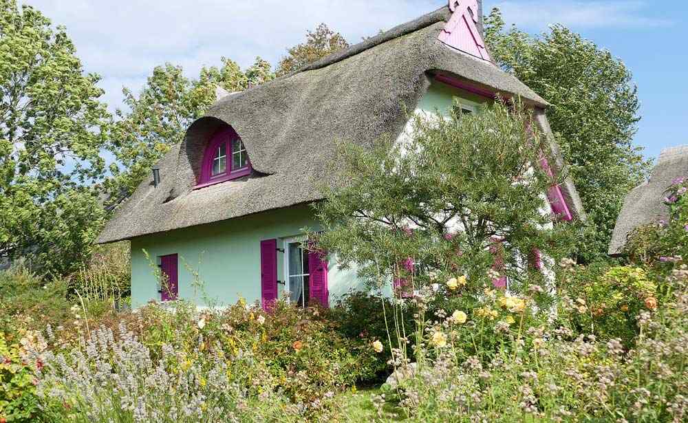 Reetgedeckte Häuser auf Rügen